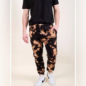 BDG urban outfitters acid wash joggers with two side pockets, one back pocket.